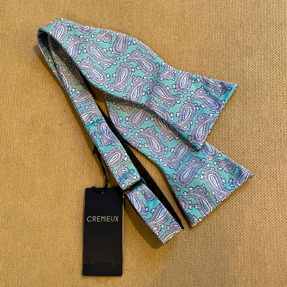Daniel Cremieux Men’s Bow Tie